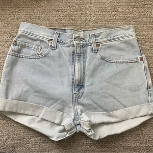 Vintage 505 Levi’s Shorts (w32)